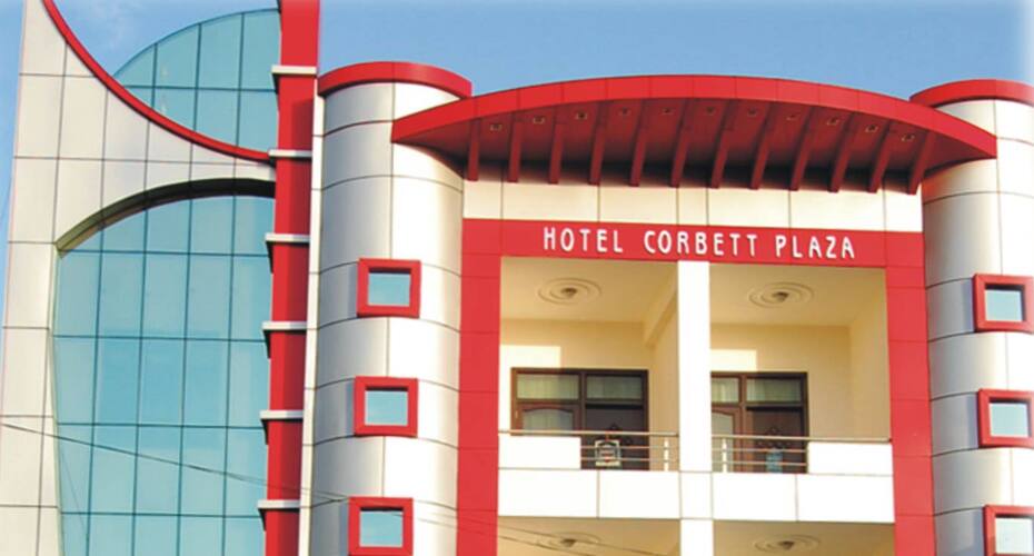 Hotel Corbett Plaza, Corbett 1